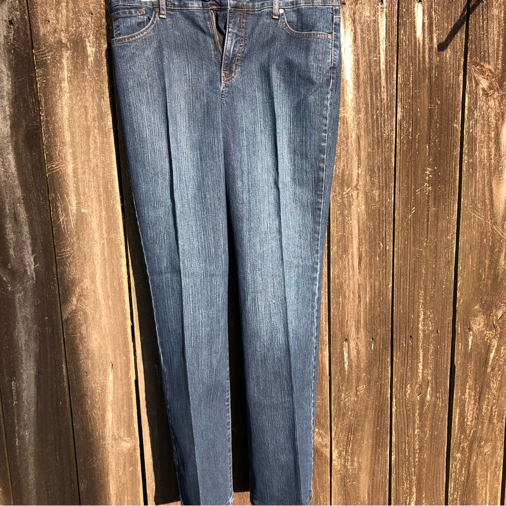 Nine West Blue Jeans size 10. Pre Owned
